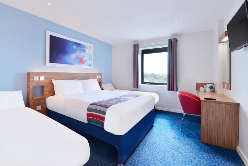 Travelodge Ipswich Stowmarket Haughley Экстерьер фото