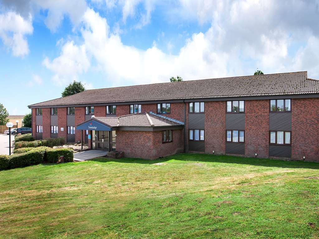 Travelodge Ipswich Stowmarket Haughley Экстерьер фото